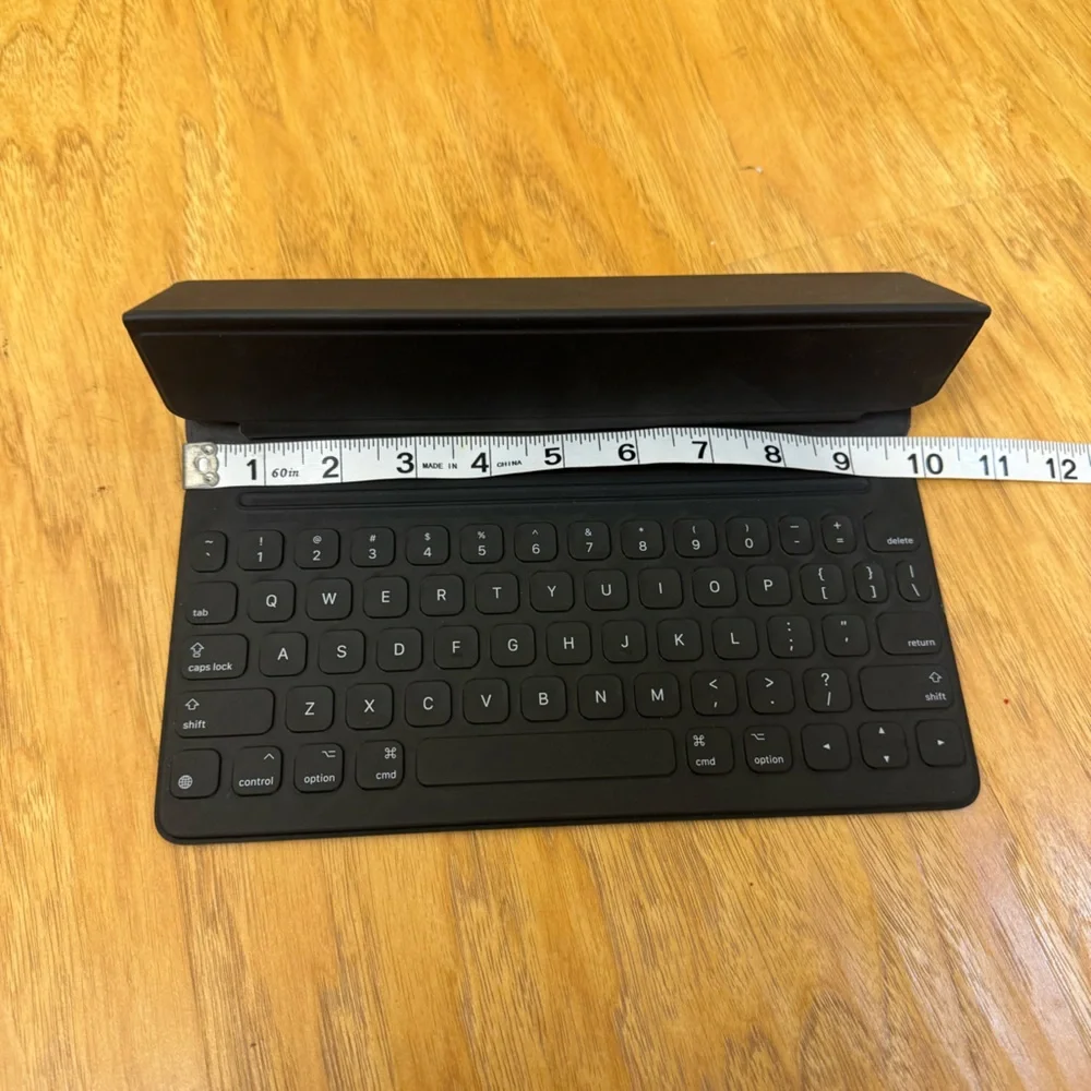 Black iPad Magnetic Keyboard